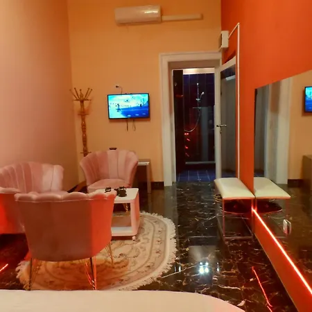 Апартаменты Room2-airb Next To Main Street Crowded Прага